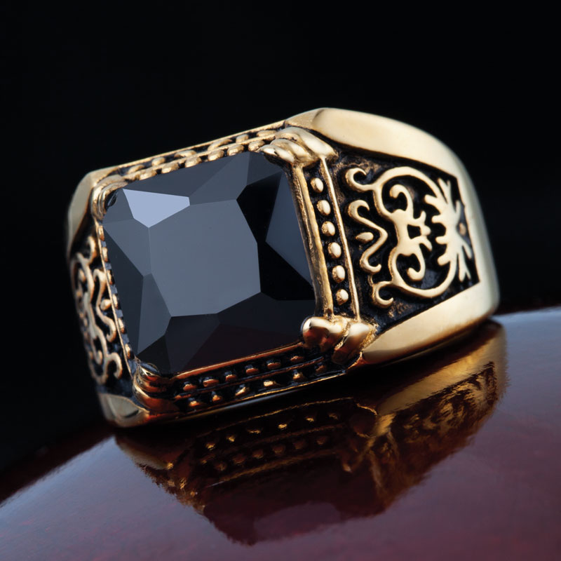 Gallantry Onyx Mens Ring